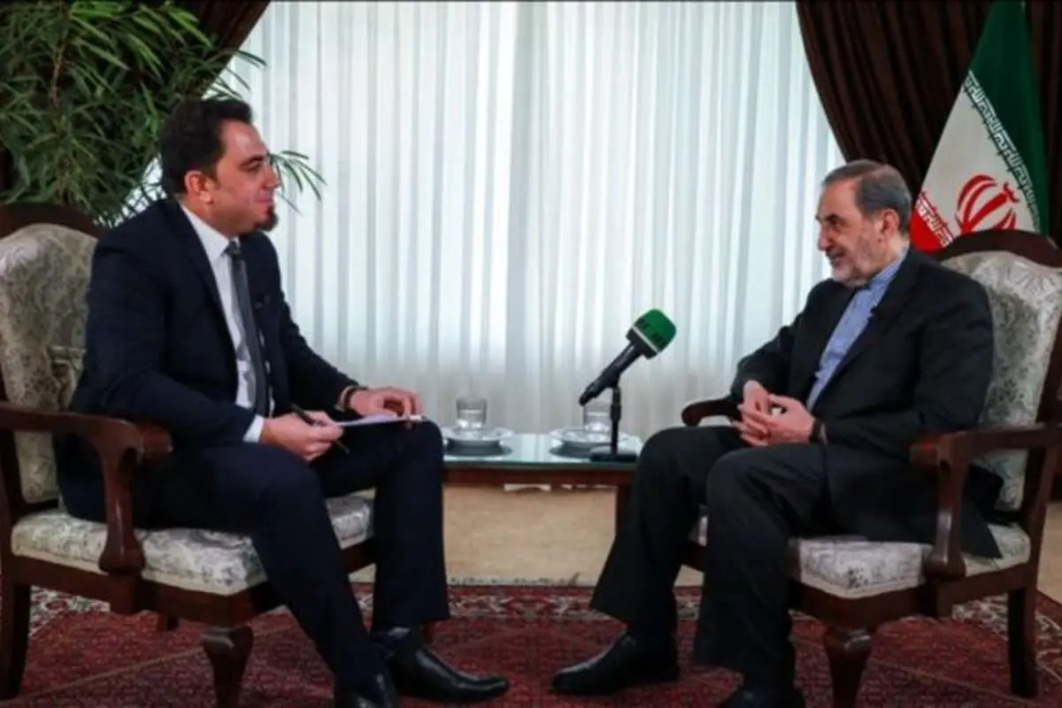 ولایتی: حملات جنگندههای اسرائیلی بی پاسخ نخواهد ماند