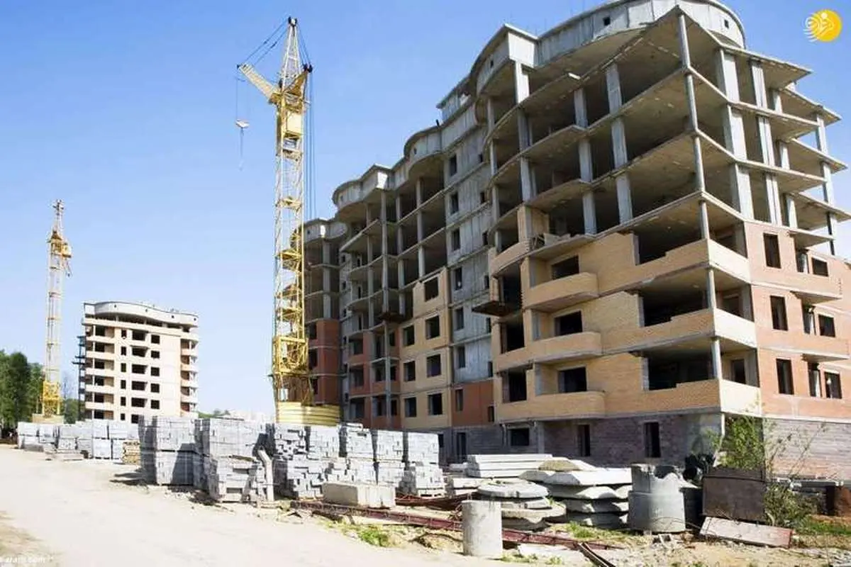 بساز و بفروشها در منگنه دو بازار