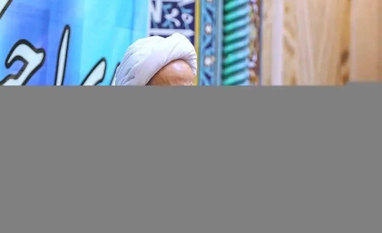 مصباح یزدی: رهبر انقلاب خود را فدای نظام کردند