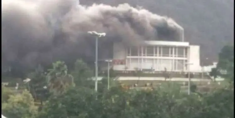 (ویدیو) سینما هتل رامسر در آتش سوخت