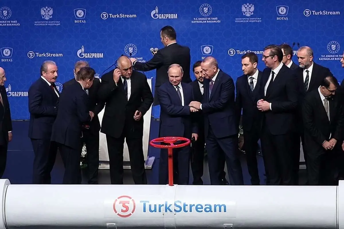 (تصاویر) افتتاح خط لوله گازی با دستان اردوغان و پوتین