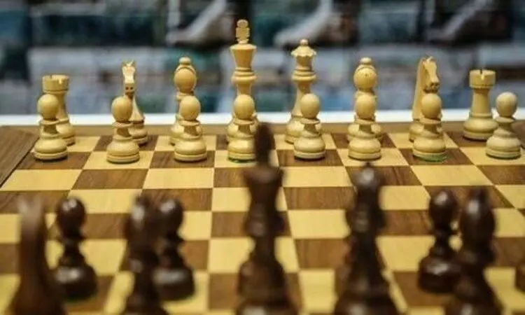 پدر شهره بیات: دخترم بعد از دیدن عکسش تعجب کرد
