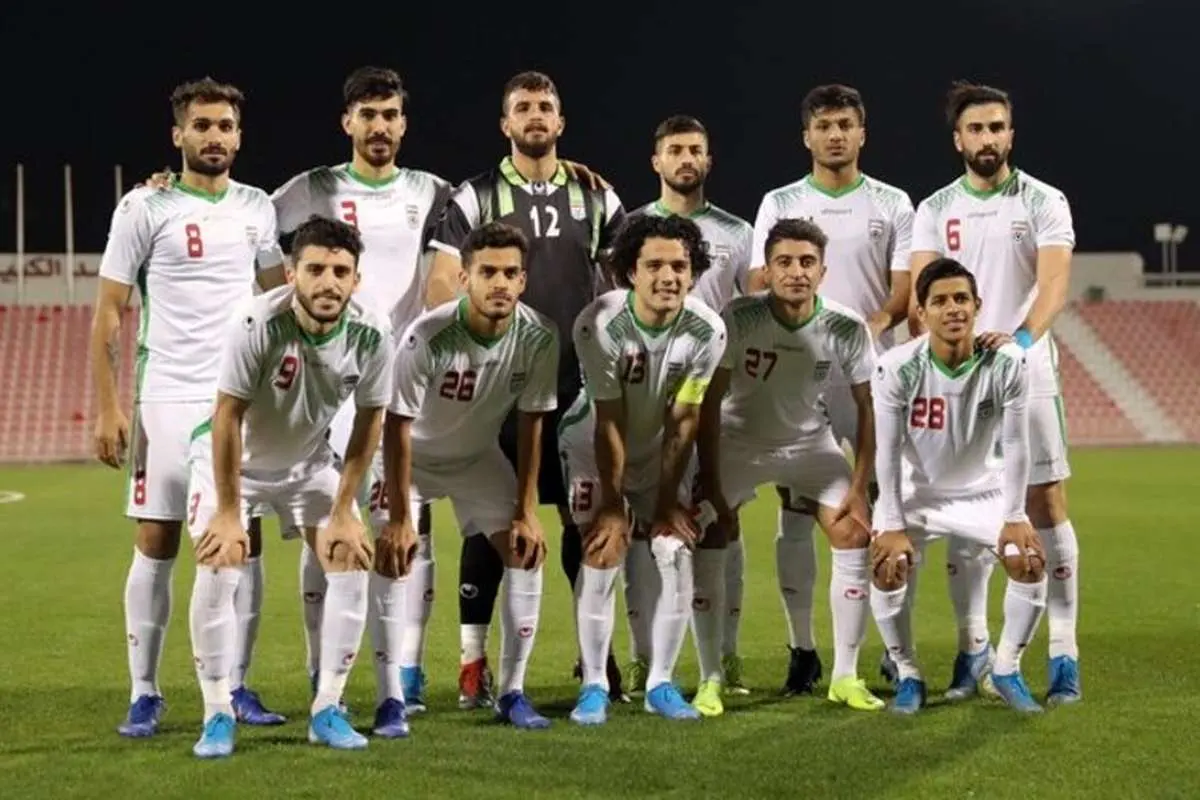 ایران با بازوبند سیاه به میدان مى رود