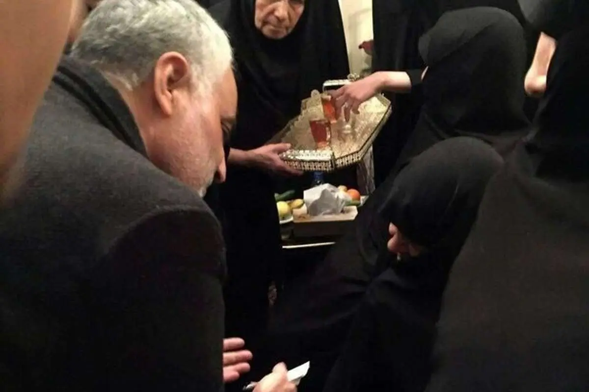(تصویر) انگشتری که سردار سلیمانی به آیتالله هاشمی هدیه داد
