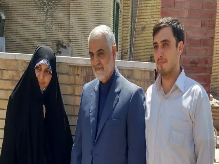 (تصویر) زوج جان‌باخته هواپیمای اوکراینی در کنار سردار سلیمانی