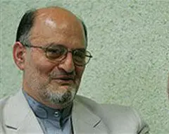 تخریب چهره های برجسته نظام اهانت به رهبری است