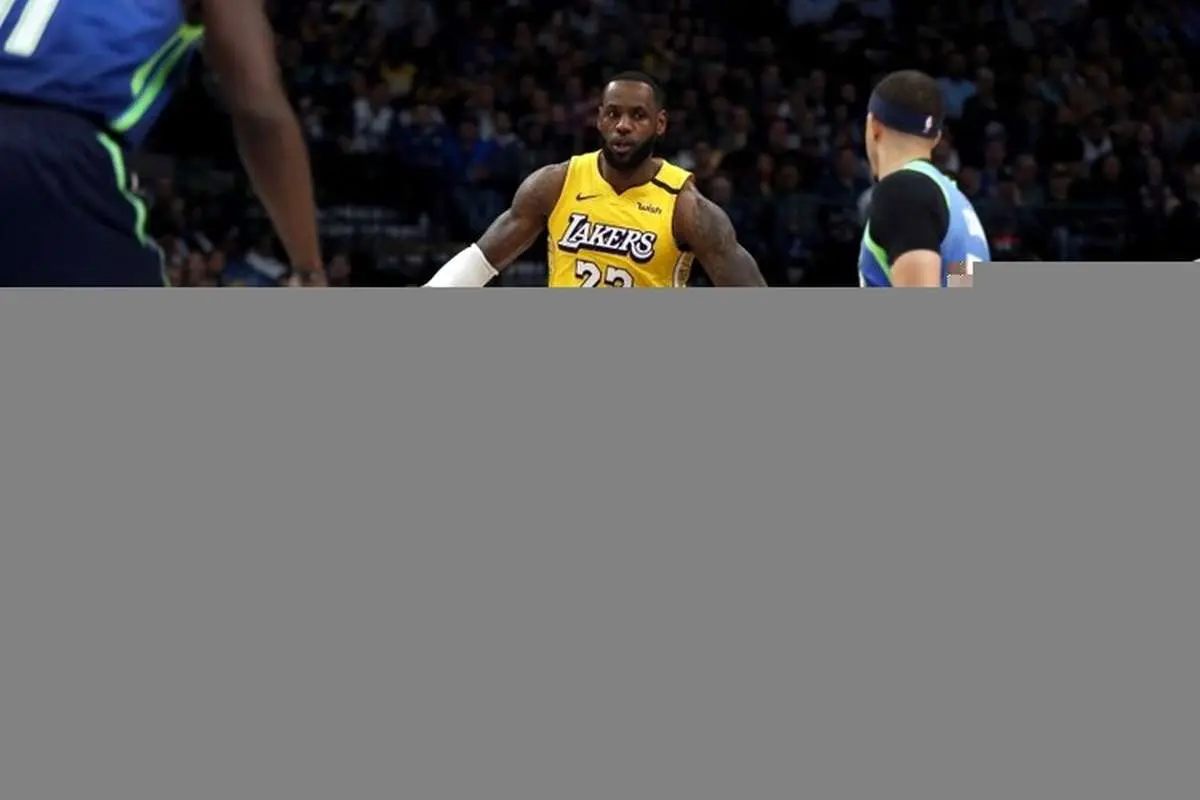 (ویدیو) تداوم پادشاهی لبرون جیمز در NBA