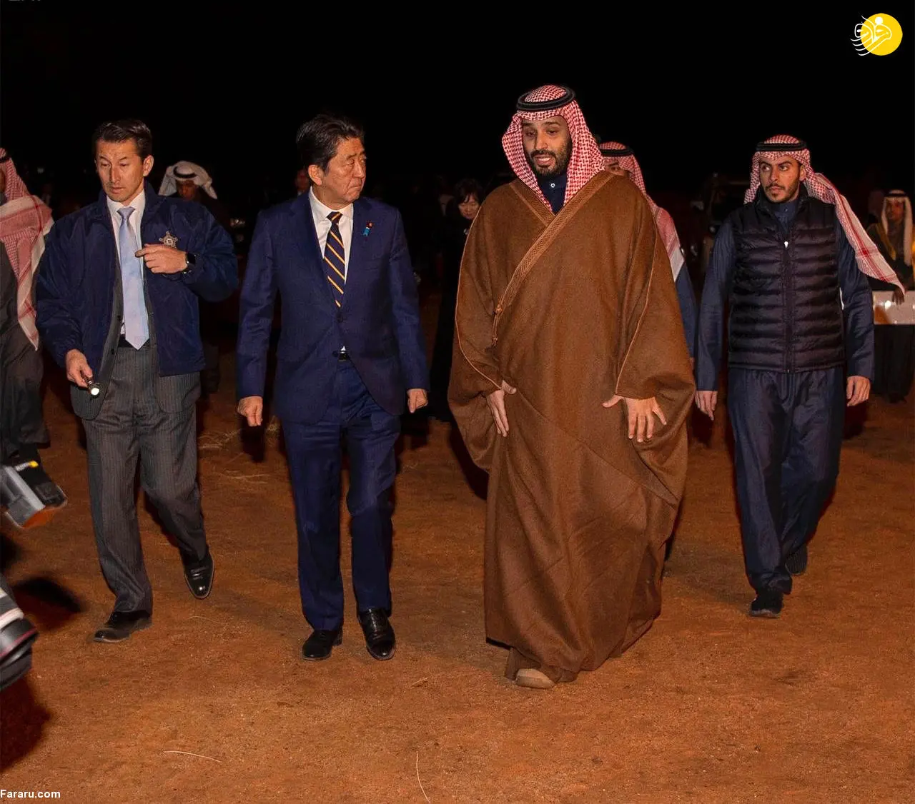 (تصاویر) سورپرایز محمد بن سلمان برای نخست وزیر ژاپن