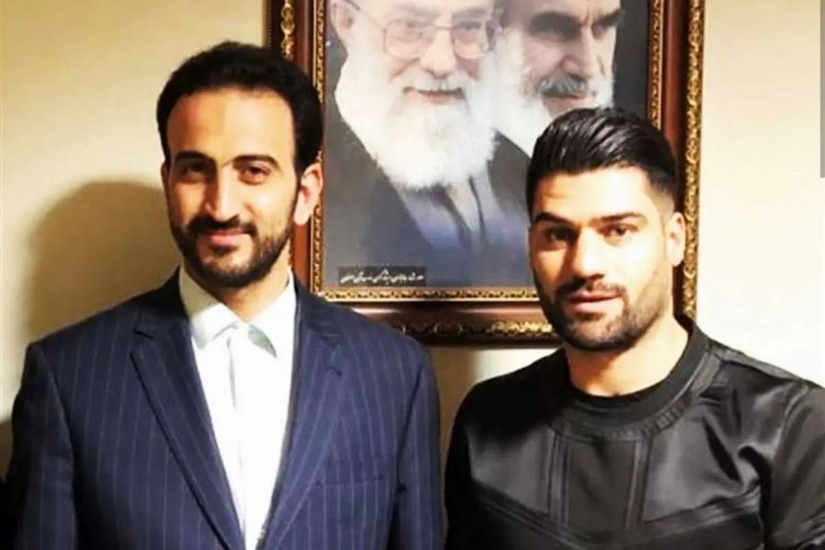 ذوبآهن از شهرخودرو مدافع گرفت