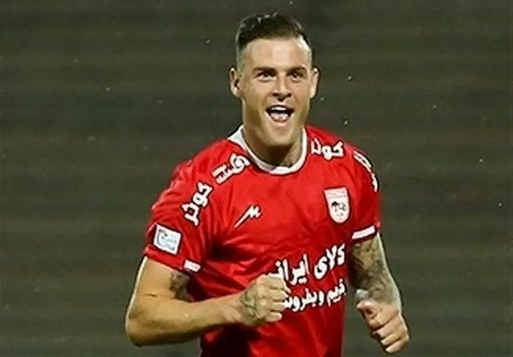 مهاجم جدید پرسپولیس صفحه اینستاگرام باشگاه را فالو کرد