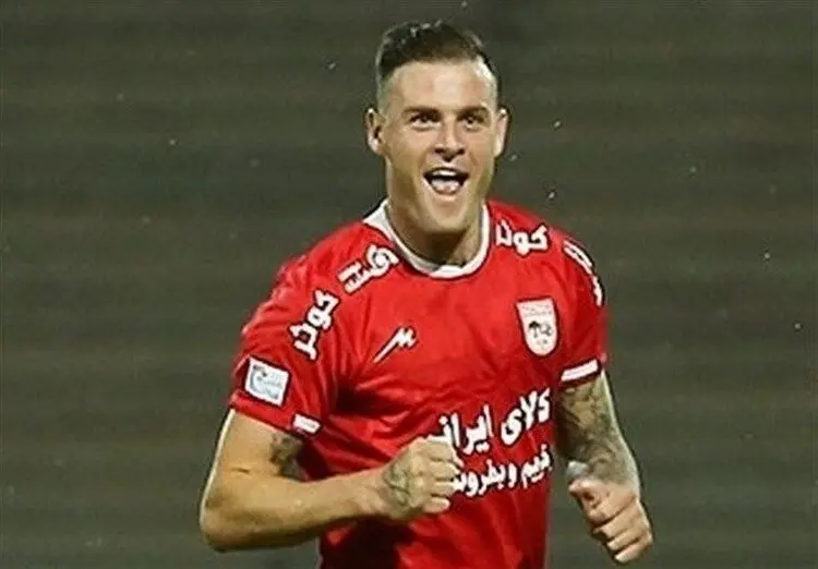 مهاجم جدید پرسپولیس صفحه اینستاگرام باشگاه را فالو کرد