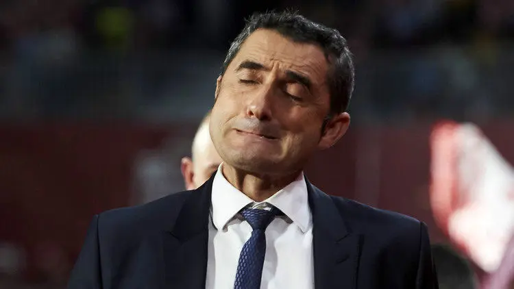 (عکس) هورا، سرمربی اخراج شد!