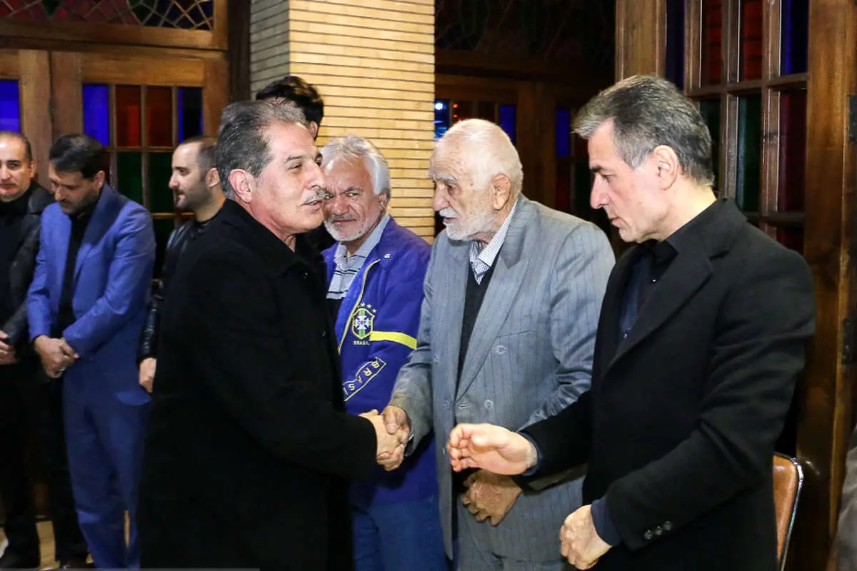 (تصاویر) چهره‌ها در مراسم ترحیم نادر باقری پیشکسوت پرسپولیس