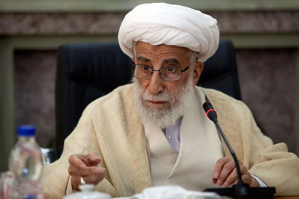 انتقاد تند آیت الله جنتی از وزارت خارجه؛ نمی دانم آنها چهکار میکنند!