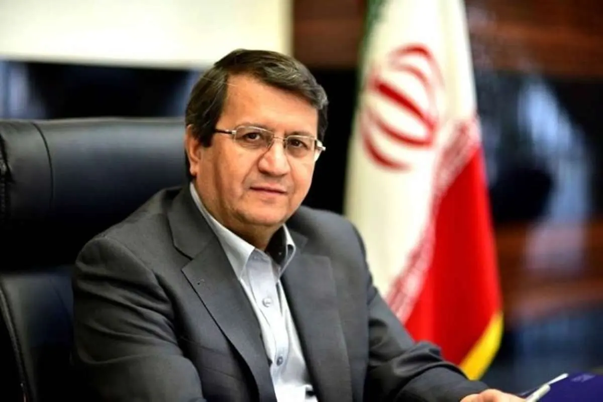 همتی: ایران از شکلگیری اَبرَ تورم نجات یافت
