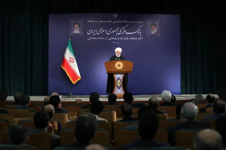 روحانی: من بلد نیستم کاری به دنیا نداشته باشم و برای حل مشکلات فقط به داخل نگاه کنم