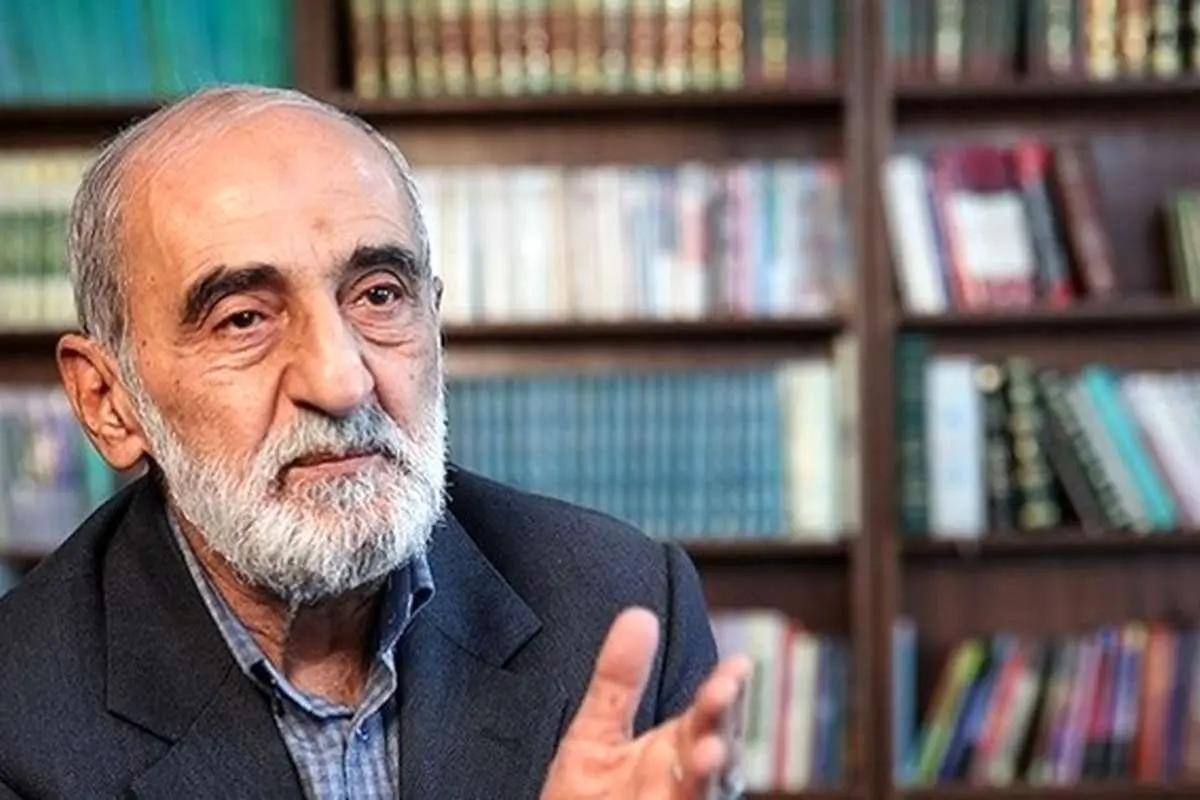 انتقاد شریعتمداری از ظریف: وزیر خارجه کدام ایران؟!
