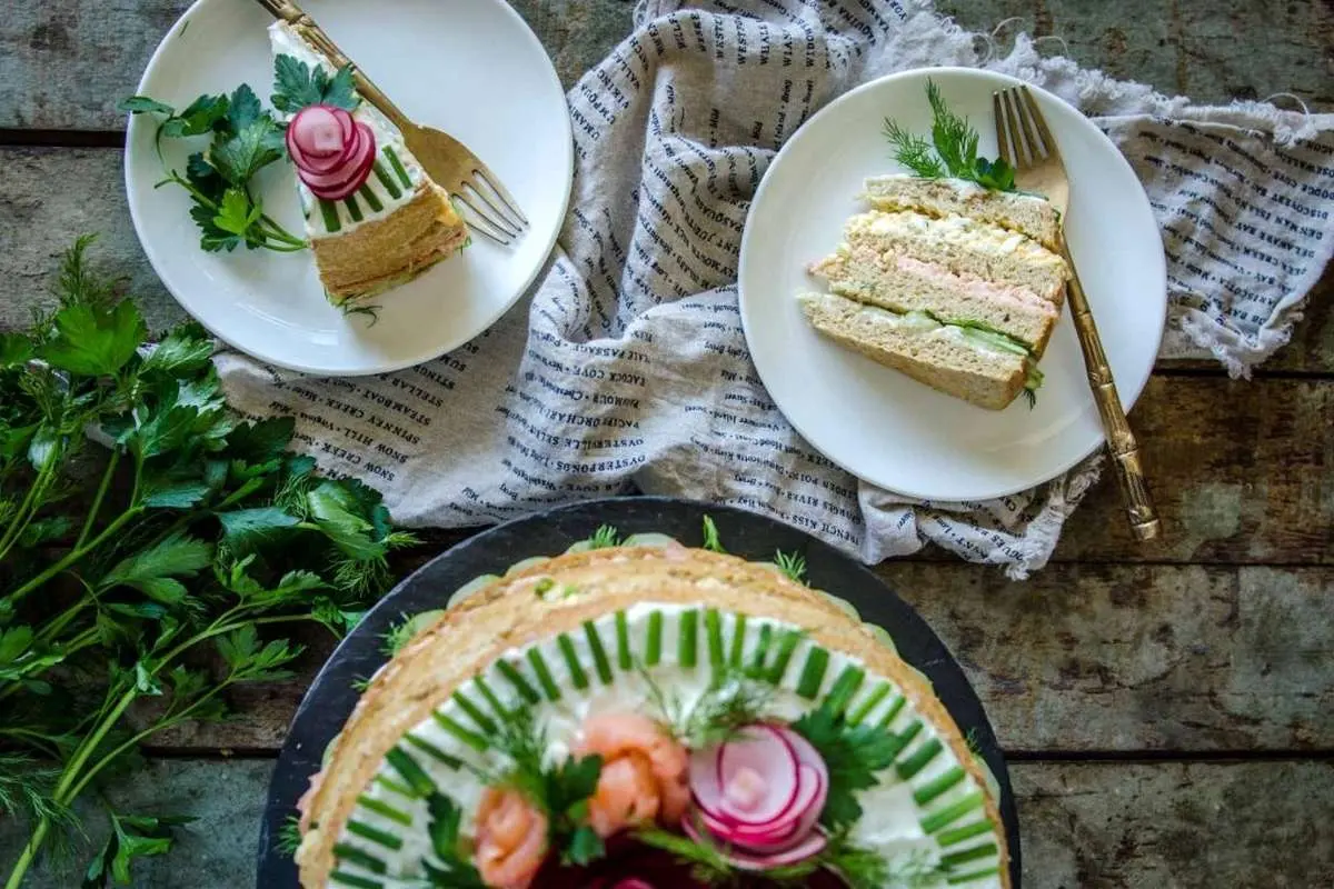 طرز تهیه کیک مرغ ساده و خوشمزه