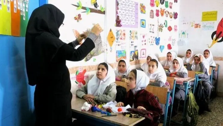 احتمال رتبه بندی معلمان بازنشسته شده در سال ۹۸