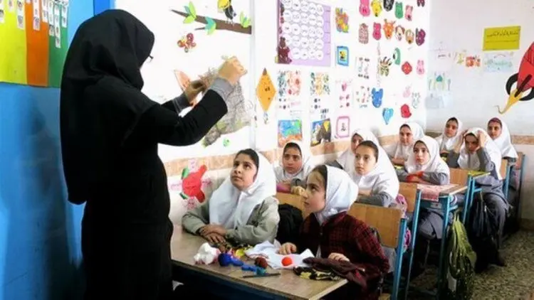 احتمال رتبه بندی معلمان بازنشسته شده در سال ۹۸