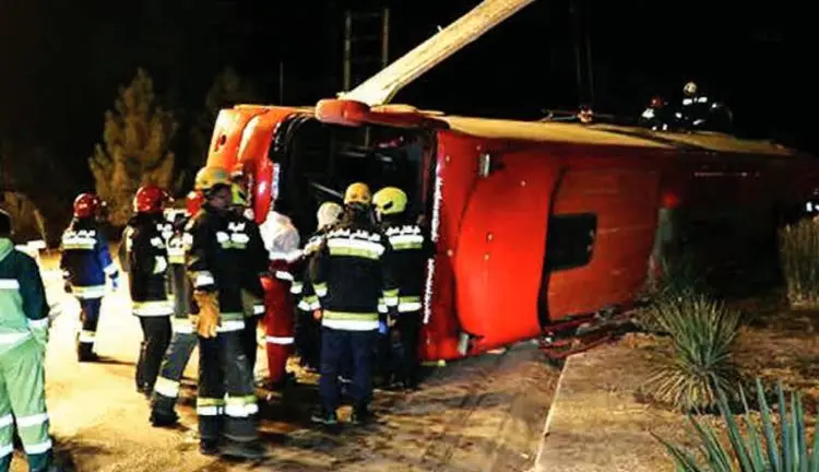 ٧ تصادف، ١٣ کشته و ٥١ زخمی در تعطیلات آخر هفته