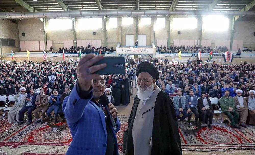 سلفی با علم الهدی!