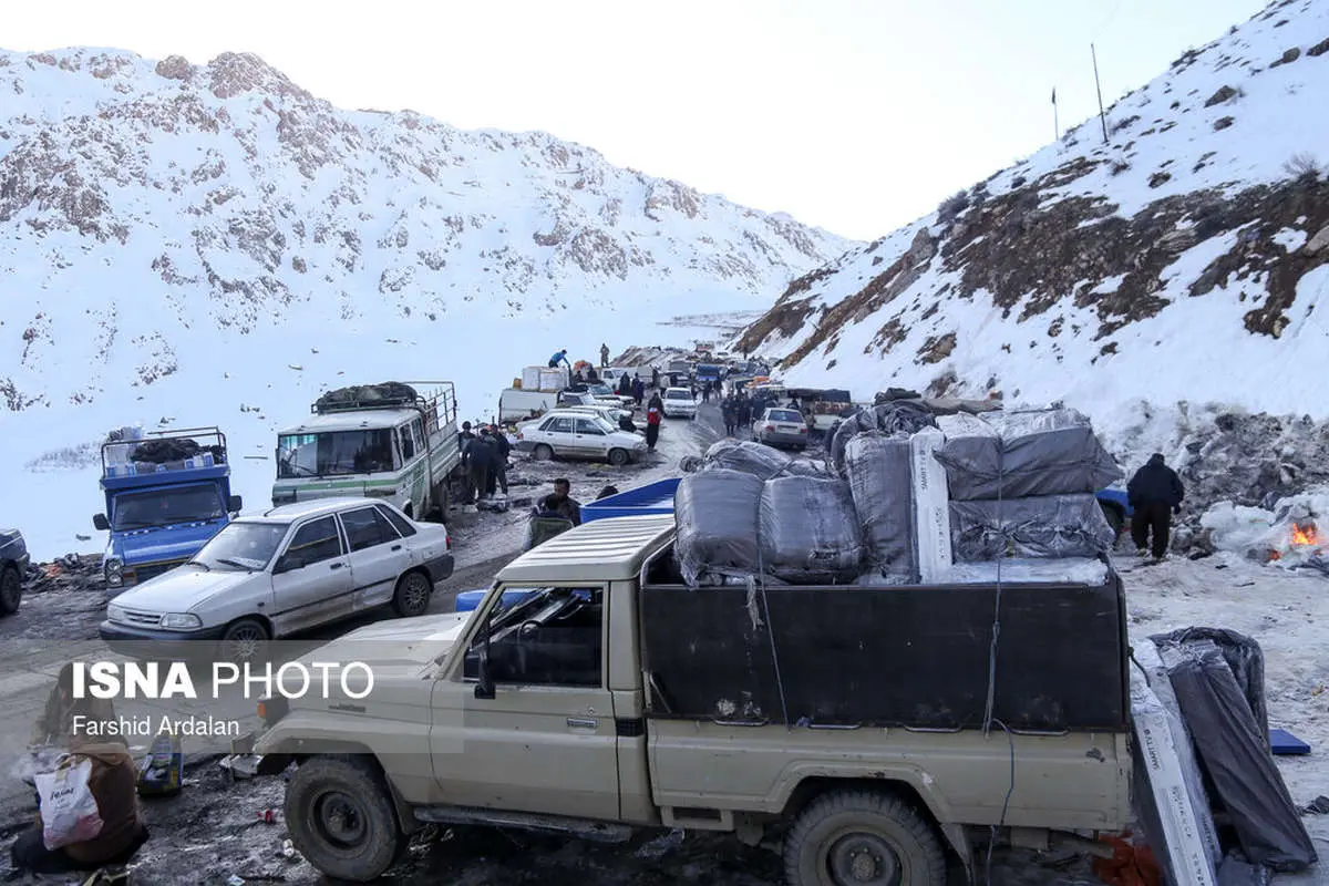 (تصاویر) بارانداز کولبران کوه تته