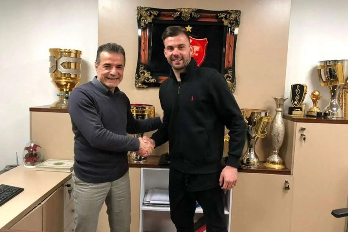 رادوشویچ با پرسپولیس تمدید کرد