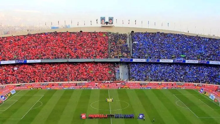 شباهت پیراهن‌های استقلال و پرسپولیس برای دربی