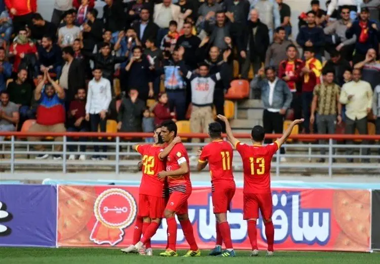 پیروزی فولاد با کمک مدافعان شهرخودرو