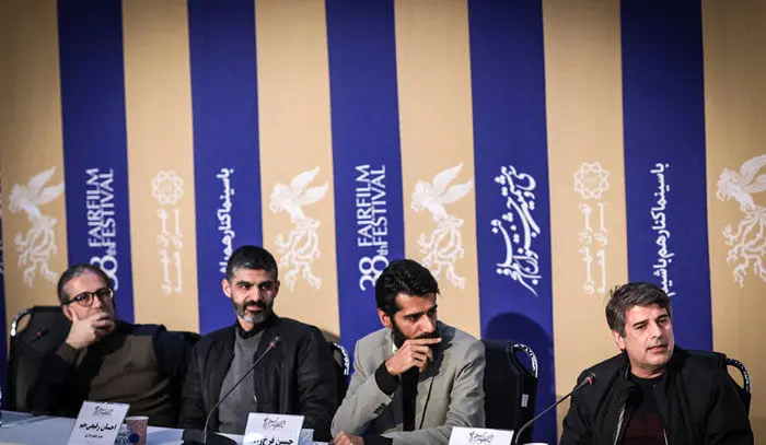 حاشیه و متن نشست «کشتارگاه»