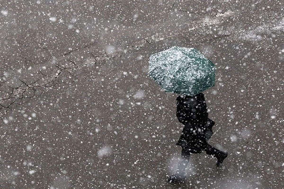 آغاز بارش برف و باران و کاهش ۱۵ درجهای دما