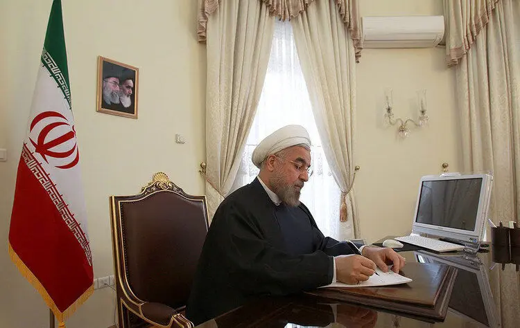پیام روحانی به آیت‏‌الله سیستانی در پی عارضه جسمانی ایشان