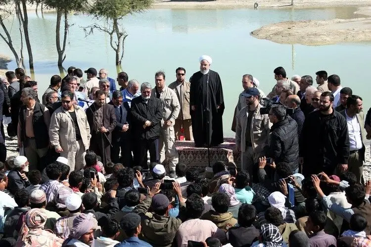 روحانی: در کنار مردم سیل‌زده سیستان و بلوچستان هستیم