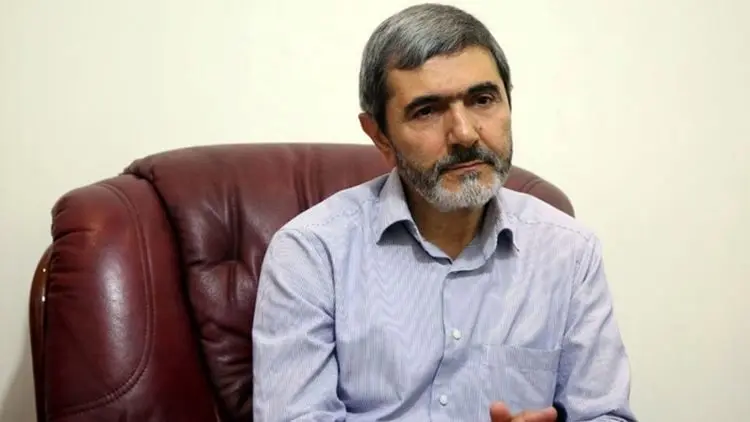 مبلغ: کدخدایی را به مناظره دعوت می‌کنم