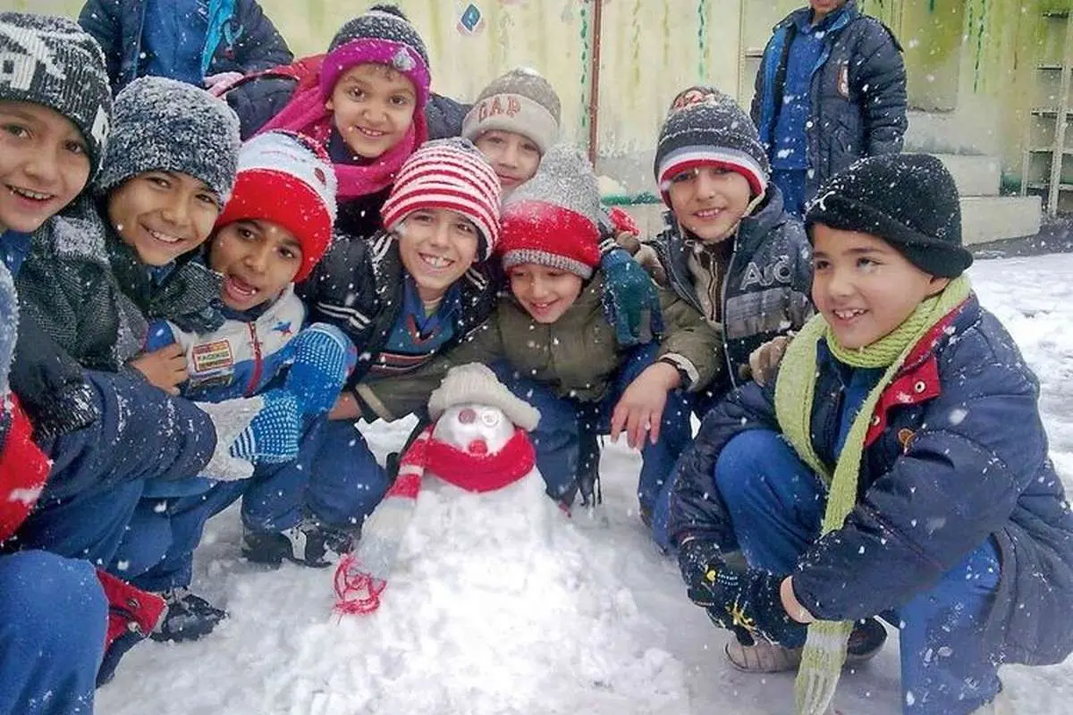 برف و سرما مدارس کدام استانها را تعطیل کرد؟
