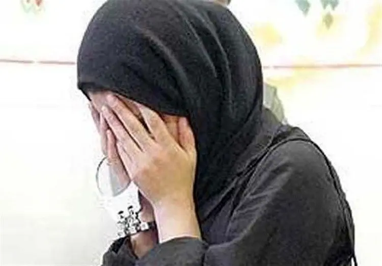 زن جوان: دور هم نشینی‌های شبانه در خوابگاه دانشجویی مرا به کارتن خوابی کشاند