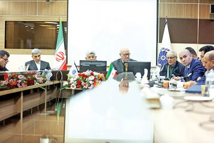 نوشدارو یا نسخه پرخطر برای بازار پول؟