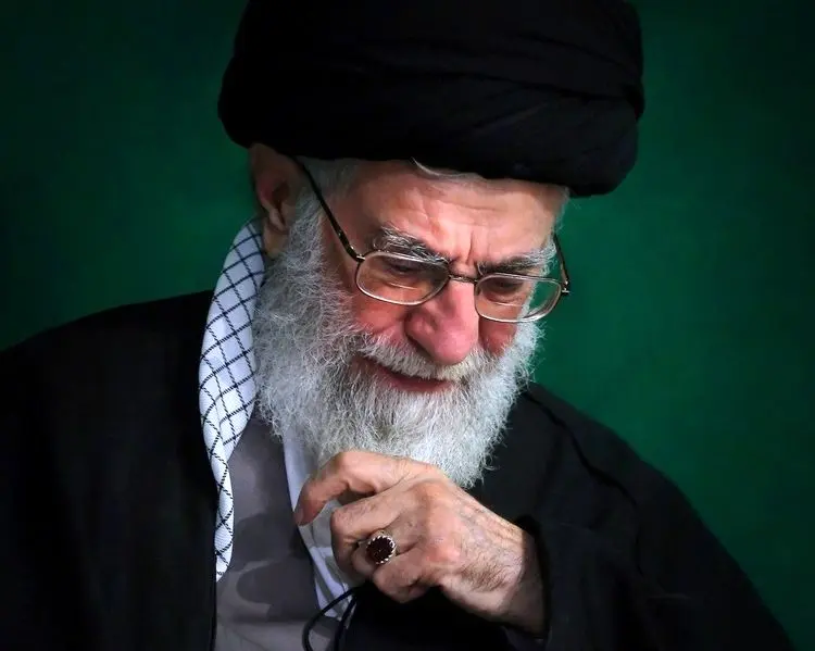 خاطره رهبر انقلاب از امدادرسانی به سیل‌زده‌ها در دوران تبعید