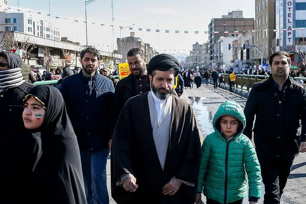 (تصاویر) حضور شخصیتها در راهپیمایی ۲۲ بهمن
