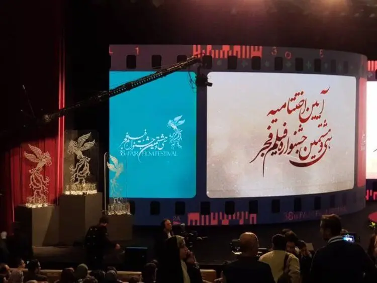 تیغ سانسور تلویزیون بر پخش اختتامیه جشنواره فیلم فجر!