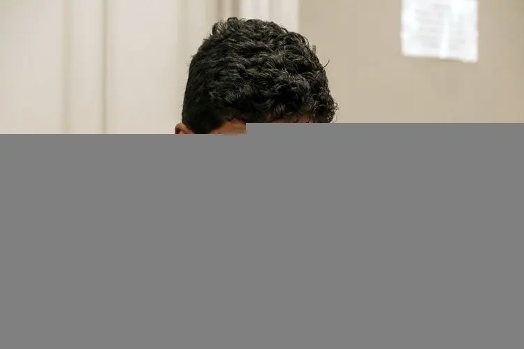(عکس) ساعت مچی که باعث شکست شد!