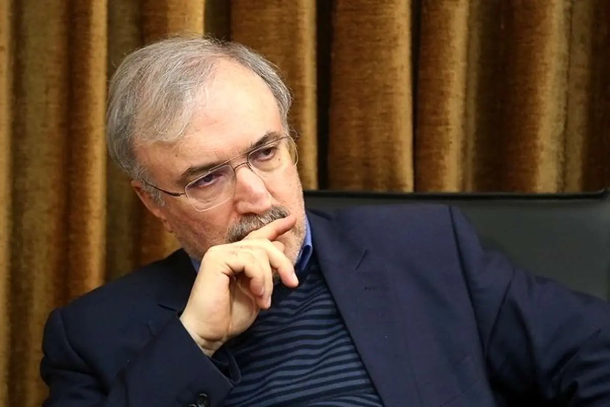 انتقاد تند وزیر بهداشت از وزیر صمت؛ تولید روزانه چند میلیون ماسک عوامفریبی است