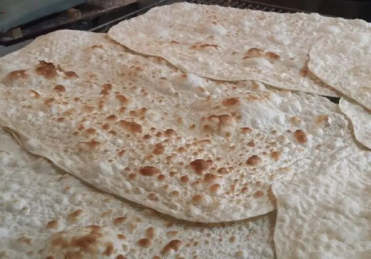 چگونه مانع انتقال کرونا از طریق نان شویم؟