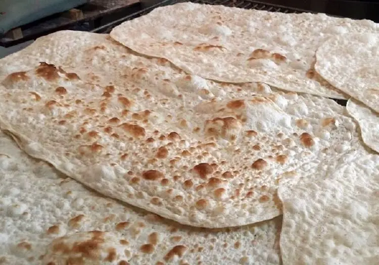 چگونه مانع انتقال کرونا از طریق نان شویم؟