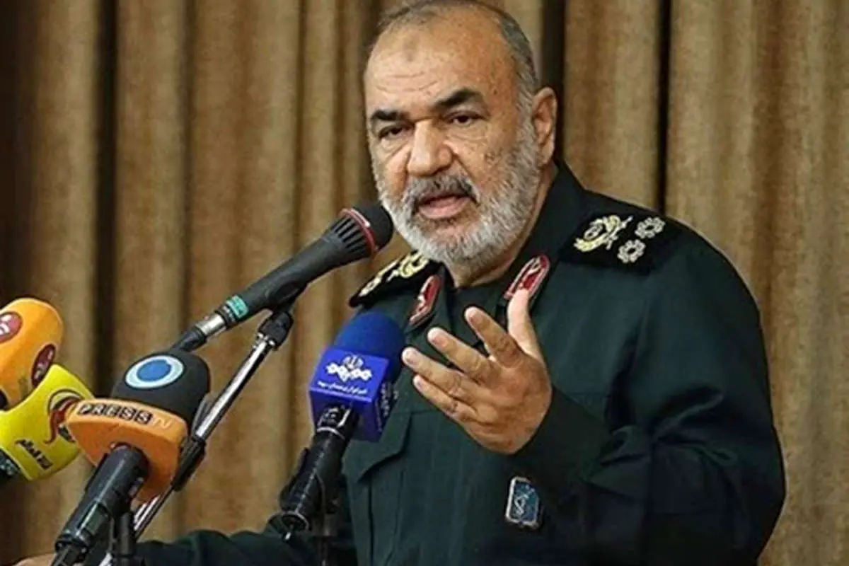 سردار سلامی: شاید کرونا محصول تهاجم بیولوژیکی آمریکا باشد