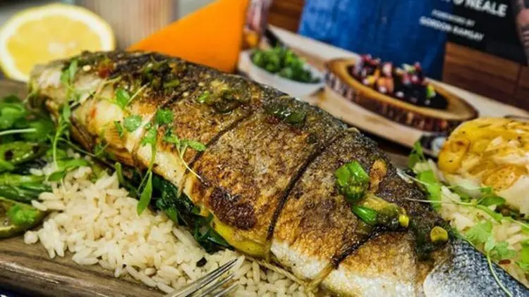 طرز تهیه مرحله به مرحله ماهی شکم پر خوشمزه و مجلسی