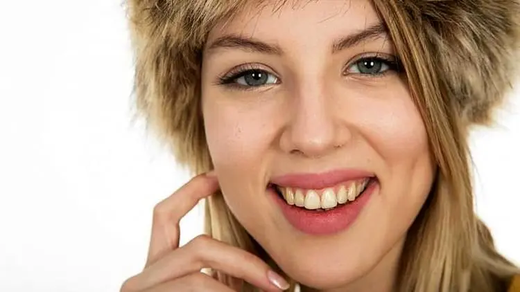 چرا نمی‌توانیم به صورتمان دست نزنیم؟