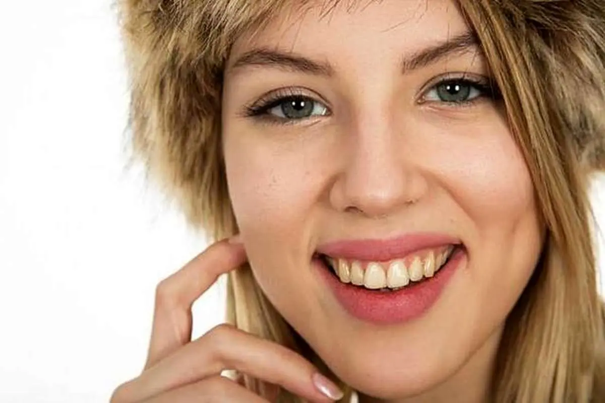 چرا نمیتوانیم به صورتمان دست نزنیم؟