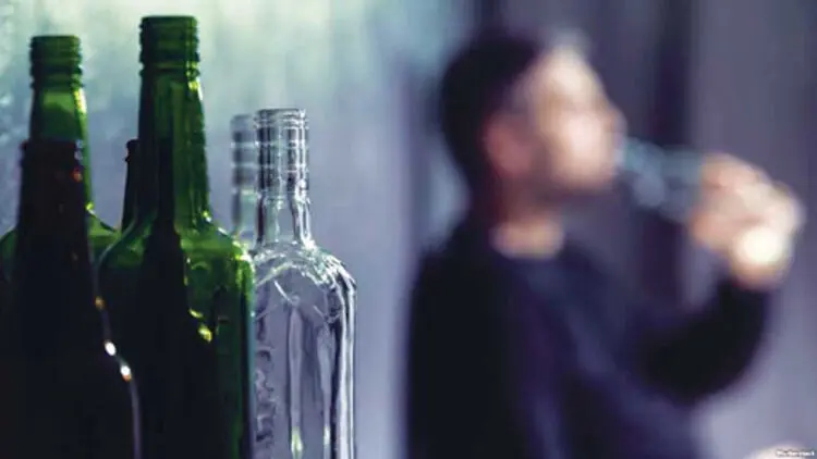 مشروبات الکلی تقلبی در البرز  هم قربانی گرفت